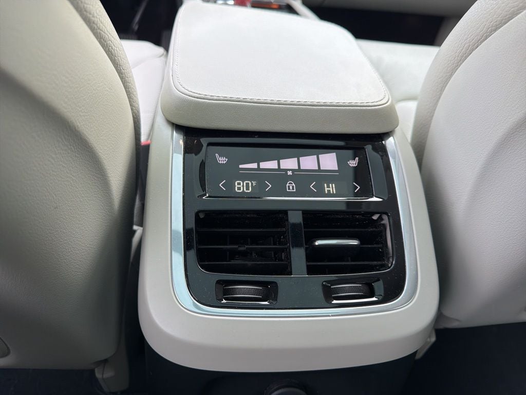 2024 Volvo XC90 Recharge Plug-In Hybrid T8 Plus 6 Passenger