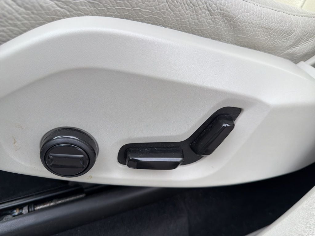 2024 Volvo XC90 Recharge Plug-In Hybrid T8 Plus 6 Passenger